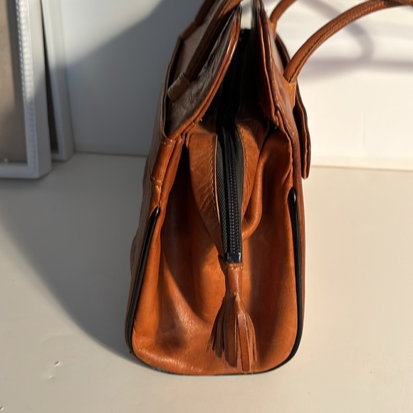 Vintage Embossed Leather Bag - Picture 3 of 10